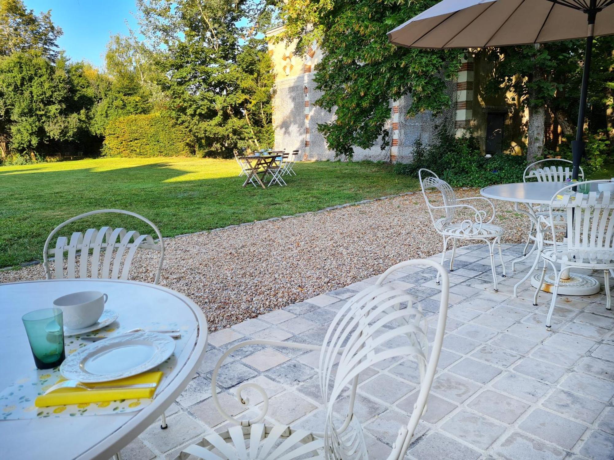 Le Plessis Bbb Bed & Breakfast Blois Exterior photo