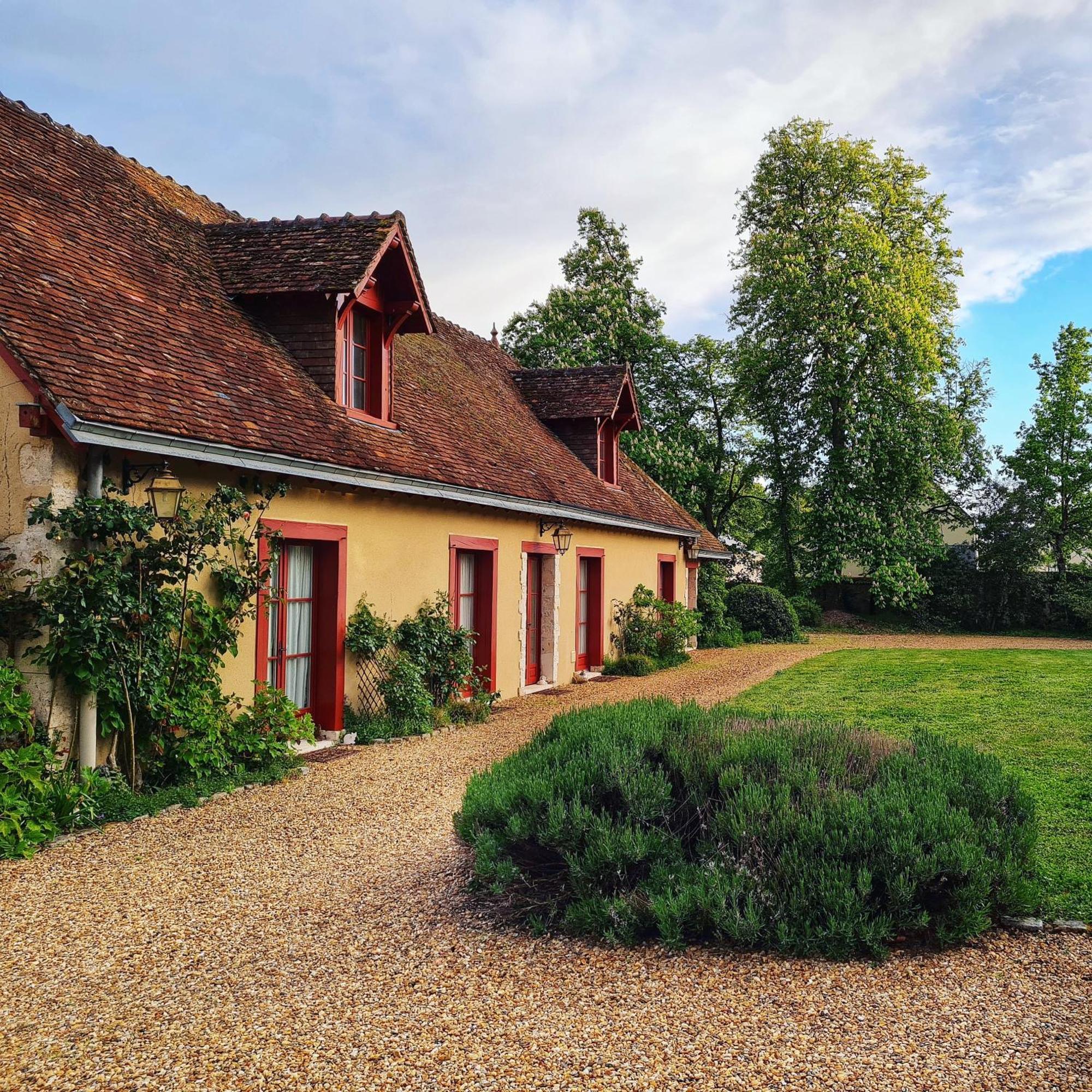 Le Plessis Bbb Bed & Breakfast Blois Exterior photo